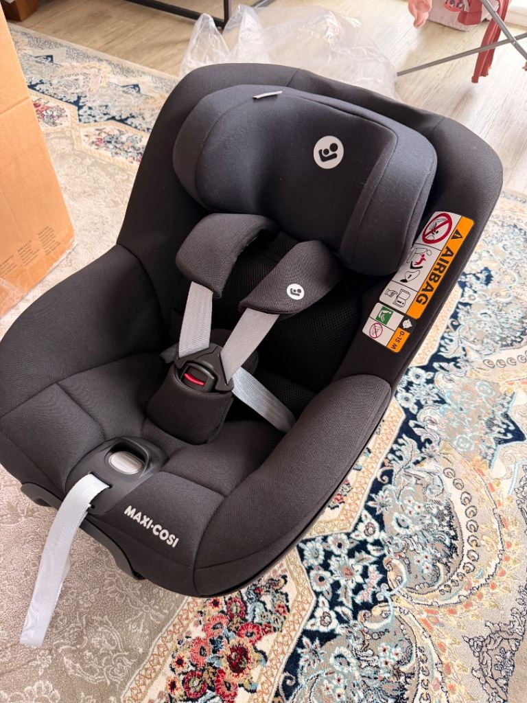 Pearl 360 baby and toddler car seat 