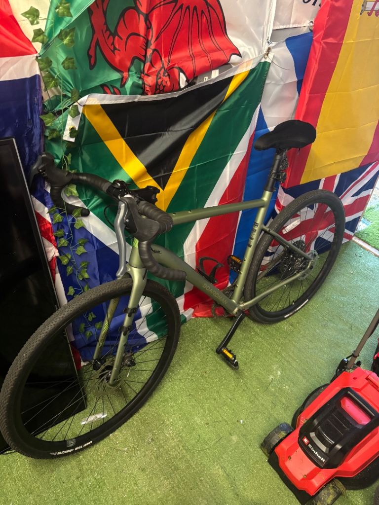 Boardman ADV 8.8 Bike