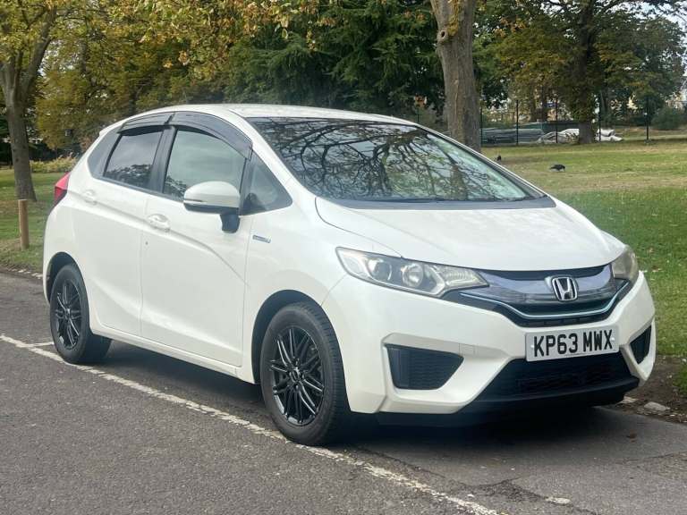 2014 Honda Fit 1.5 Hybrid Petrol Automatic  Hatchback  Hybrid Electric  Automatic