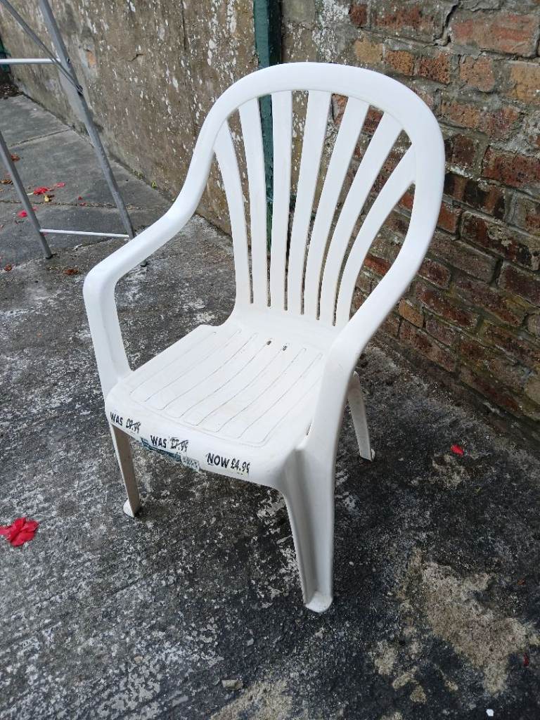 Garden chair- FREE IF YOU CAN COLLECT ON THURSDAY 11TH JUNE