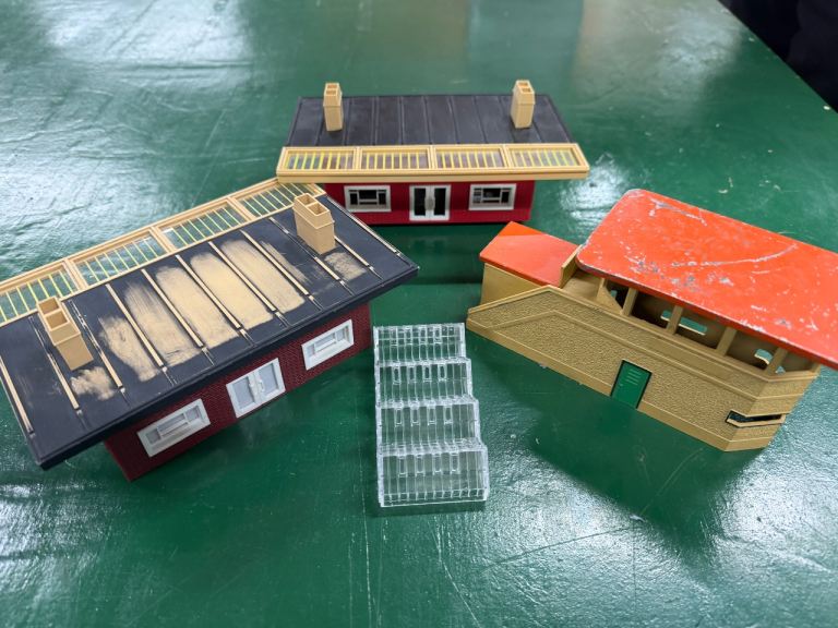 Model Railway Buildings  - OO Gauge