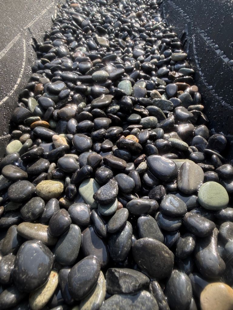 Midnight Pebbles 8–16mm Aquarium Hardscape Fish Safe 1kg