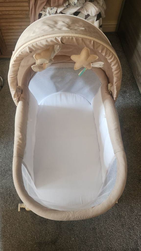 Baby Bassinet with Canopy – Beige, mint condition 