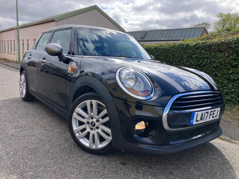 2017 Mini Hatch 1.5 Cooper Seven Hatchback 5dr Petrol Manual Euro 6 (s/s) (136