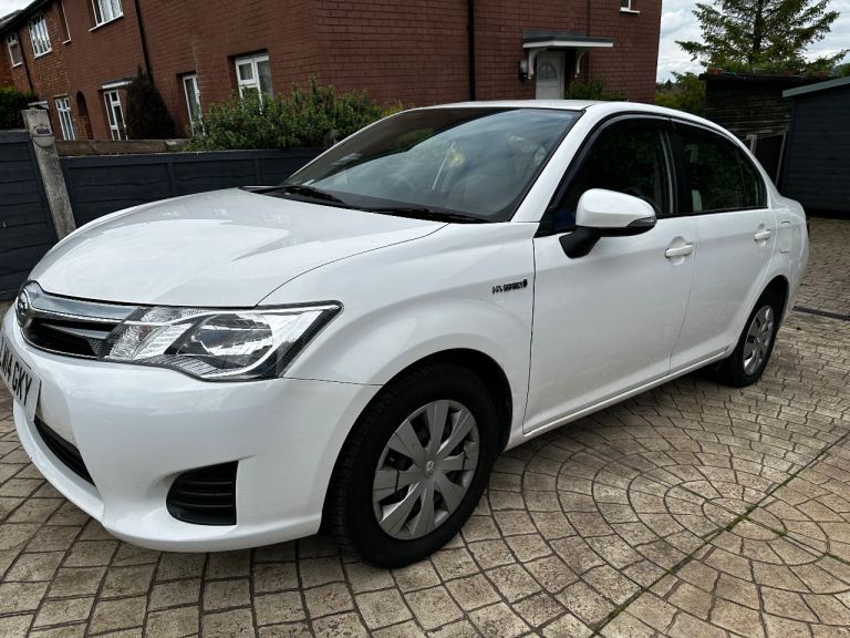 Toyota, COROLLA, Hybrid 2014, 1496 (cc)
