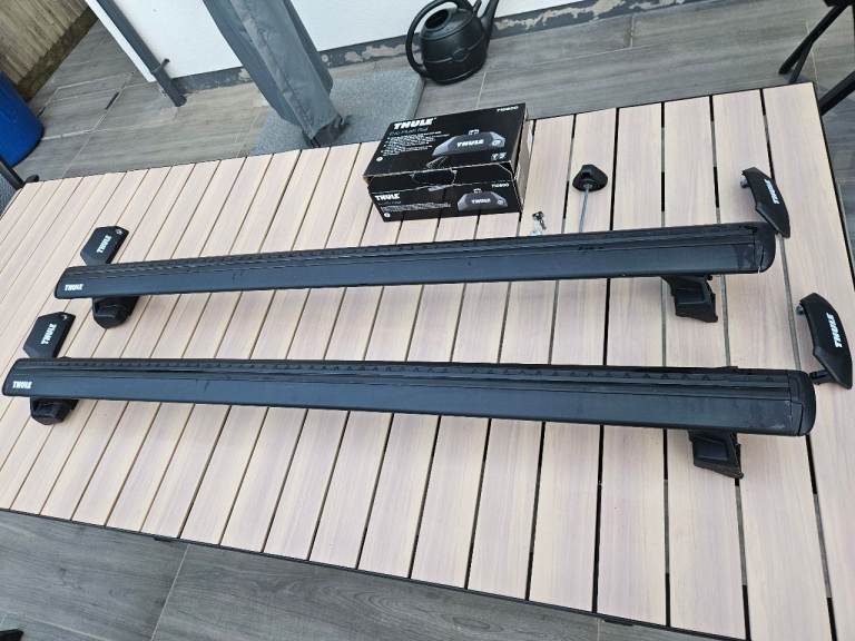 Thule Roof Rack setup for Velar: Thule WingBar Evo 711320 and 710600
