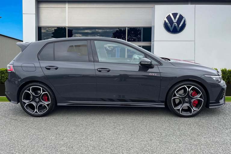 2025 Volkswagen Golf 2.0 TSI 300 GTI Clubsport 5dr DSGÃ¢Â­ÂBlack Pack, DCC, Sunroof, 'Akra Hatch...