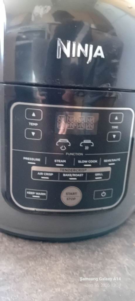 NINJA FOODI COOKER FOR SALE