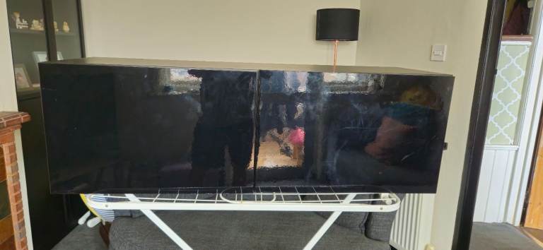 Wall monted tv /storage unit