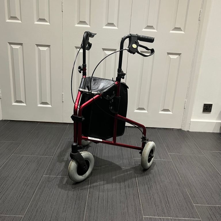 Z-Tec Aluminium Lightweight Folding Tri Walker Mobility Aid with Bag - Red