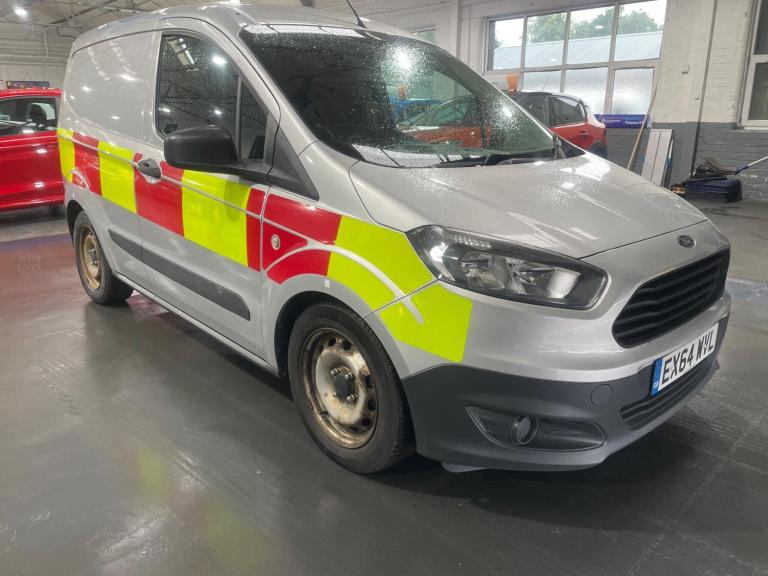 Ford Transit Courier 1.5 TDCi L1 Euro 5 4dr Diesel Manual