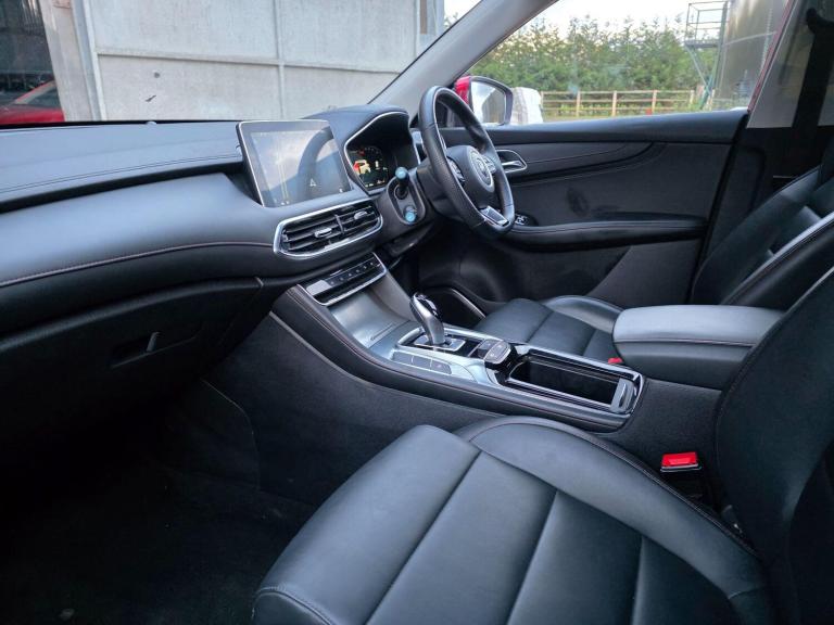 2023 MG MG HS 1.5 T-GDI PHEV SE 5dr Auto ESTATE PETROL/ELECTRIC Automatic