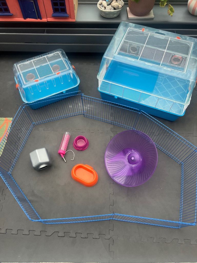 hamster cage and accessories 