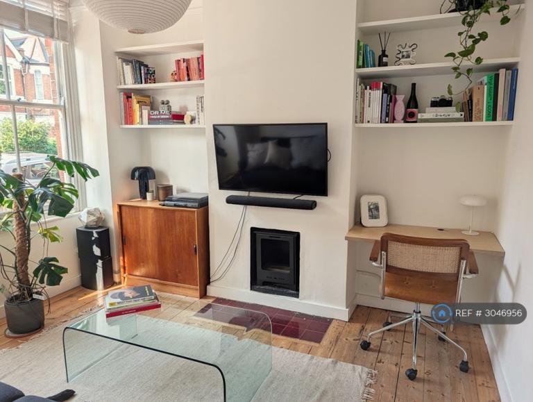1 bedroom flat in Copleston Road, London, SE15 (1 bed) (#3046956)
