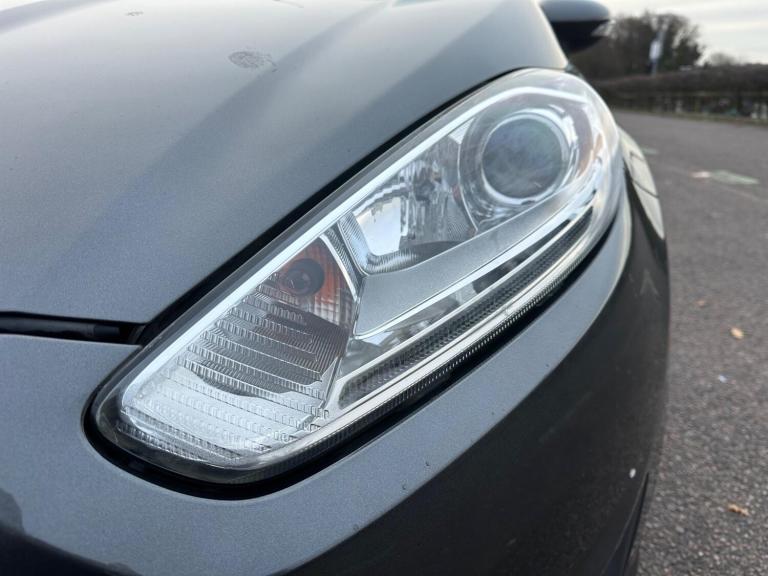 2016 Ford Fiesta 1.0T EcoBoost Titanium Euro 6 (s/s) 5dr HATCHBACK Petrol Manual