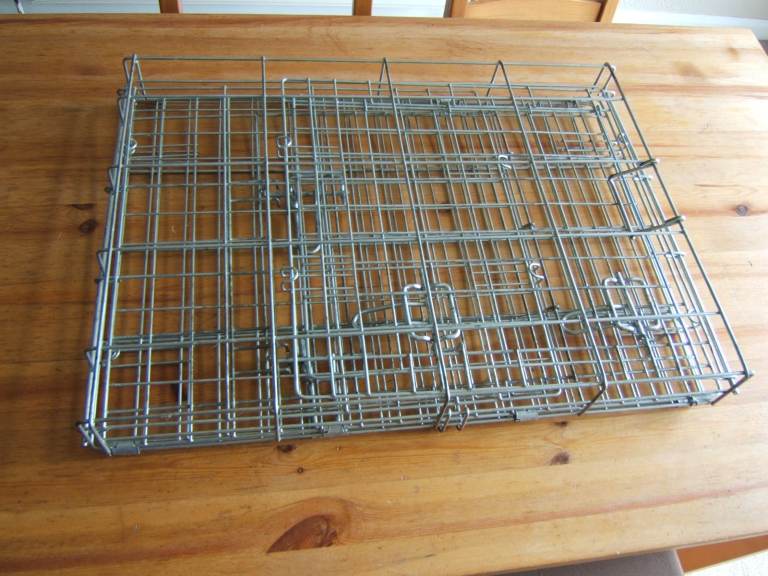 Small Dog Crate / Dog Cage approx. 2 ft long by 1.5 ft wide/depth, Animal cage, No bottom tray