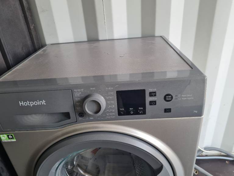 Hotpoint Washing Machine – Grey, Good Condition