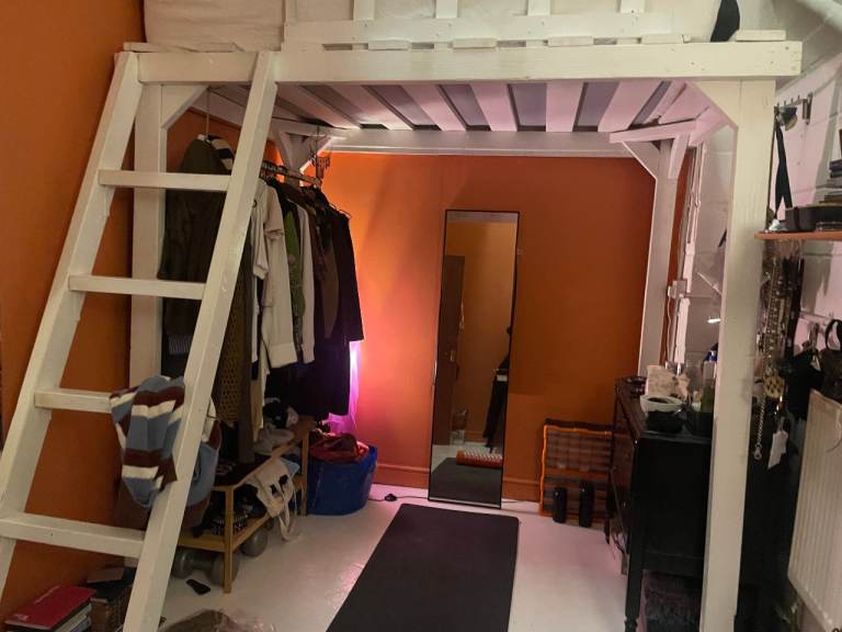 Rooms going in Queer FLINTA Warehouse
