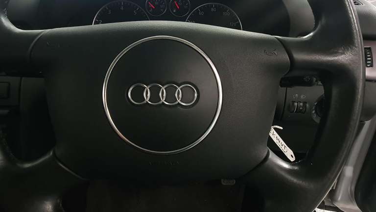 AUDI A6 2.0 SPECIAL EDITION*GENUINE 33,000 MILES*RARE*LEATHER * STUNNING CAR 