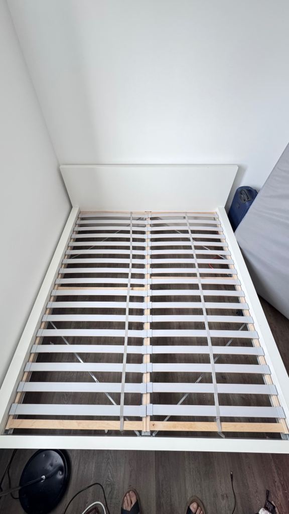 Double Bed (Queen Size) + Memory Foam Mattress