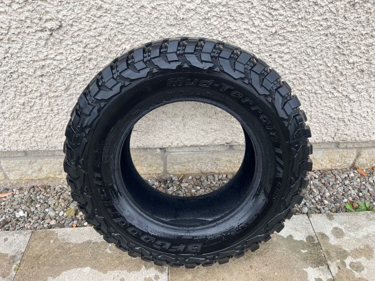 265/70/17 BF goodrich mud terrain KM3