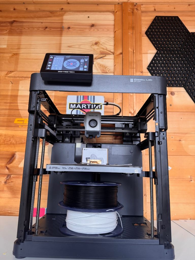 Bambu Lab P1P 3D Printer + Panda Touch + PLA – Excellent Condition