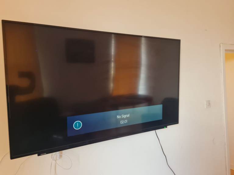 **Spacious Furnished Room/Flat in Paisley – Close to UWS & Transport Links**