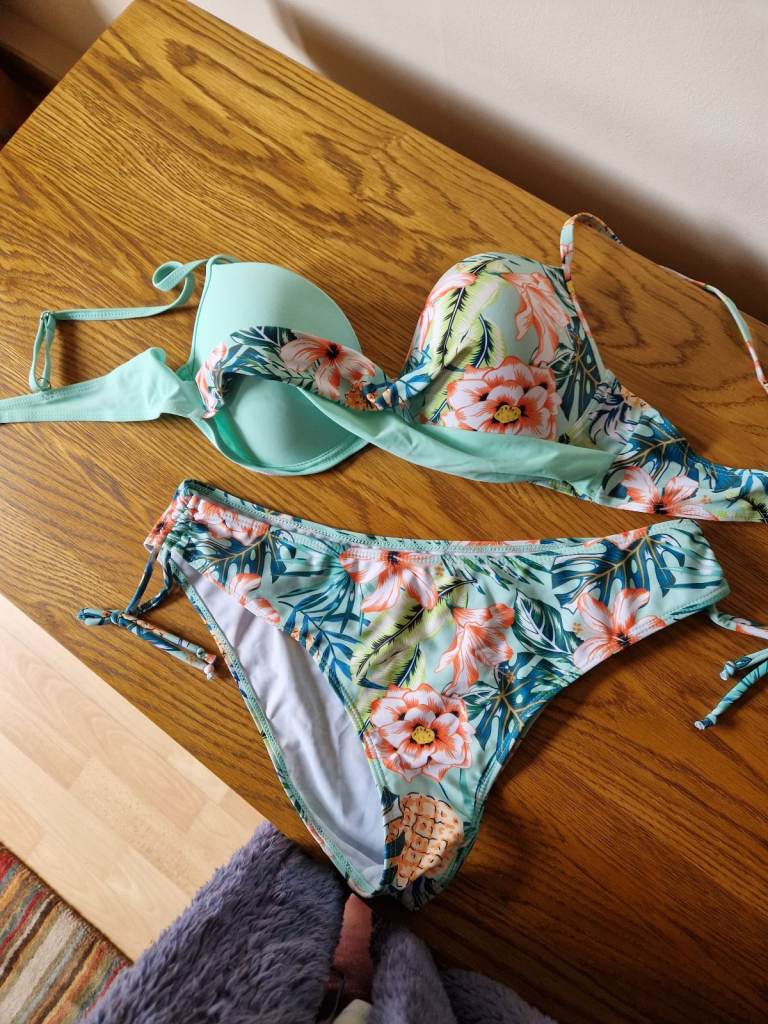 Multi coloured Mint Bikini Shein size 14 Brand New