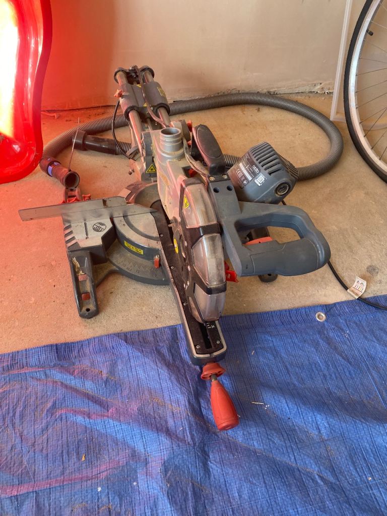 Orzito sliding mitre saw 