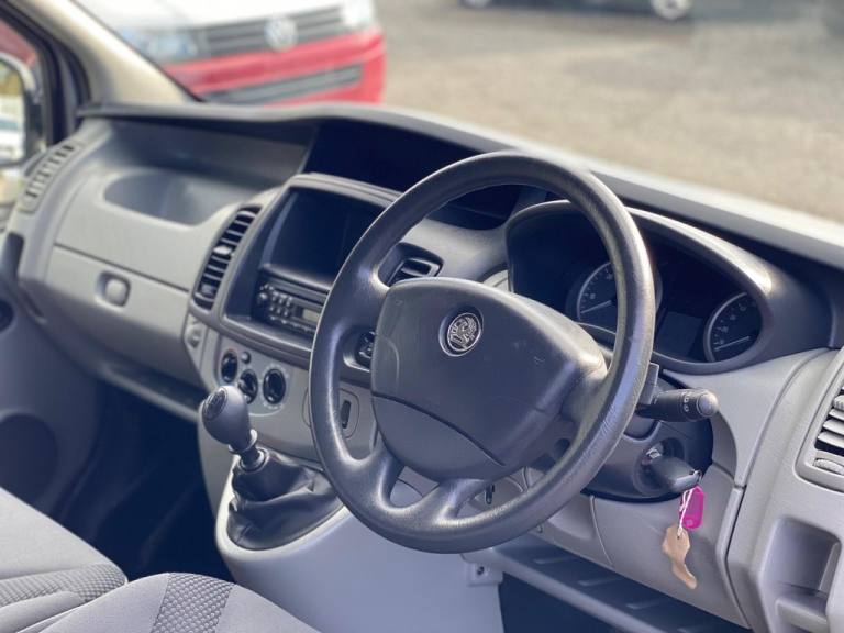 2011 Vauxhall Vivaro 2.0 2900 CDTi ecoFLEX 16v Combi FWD L1 H1 5dr MPV Diesel Manual