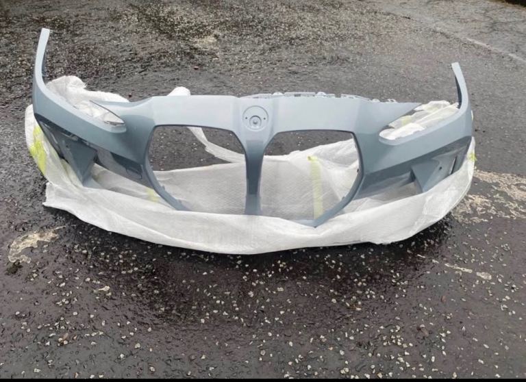 BMW M3 COMPETITION FRONT BUMPER 