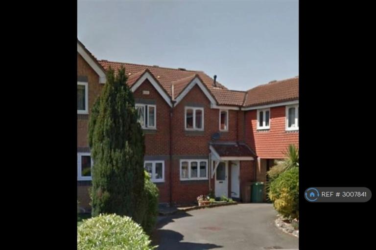 3 bedroom house in Chiltern Close, Worcester Park, KT4 (3 bed) (#3007841)