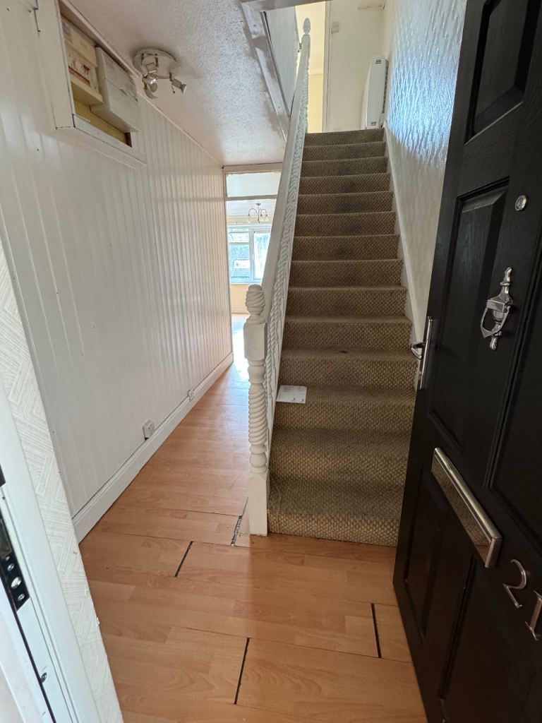 2 Bed Flat **TO RENT** Dovedale Rd Bilston WV14 9BB **AVAILABLE NOW**
