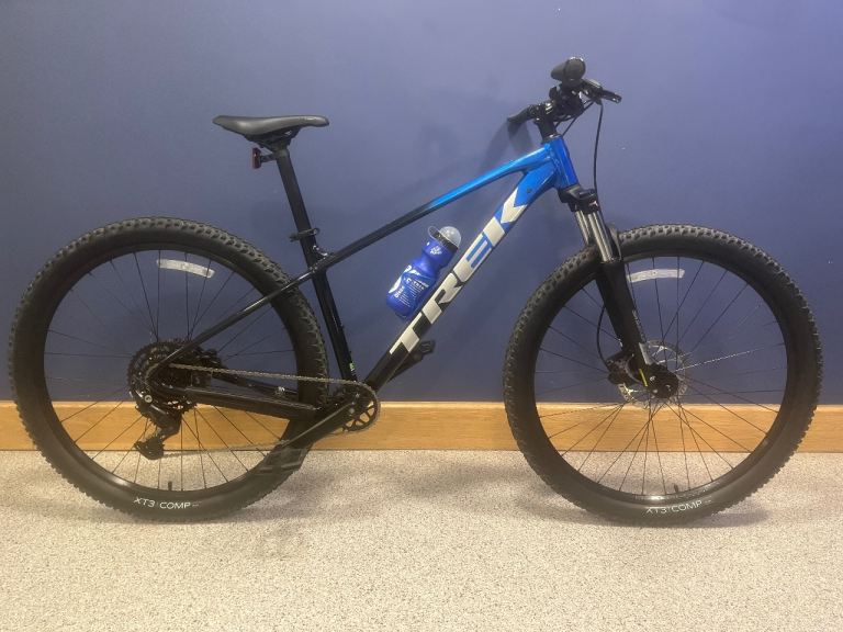 Trek Marlin 5 Hardtail Mountain Bike 29 Inch (Like New)