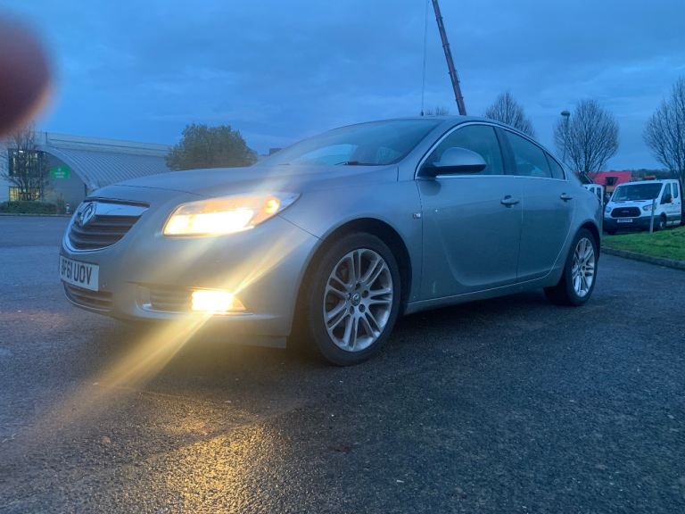 Vauxhall, INSIGNIA, Hatchback, 2011, Manual, 1956 (cc), 5 doors