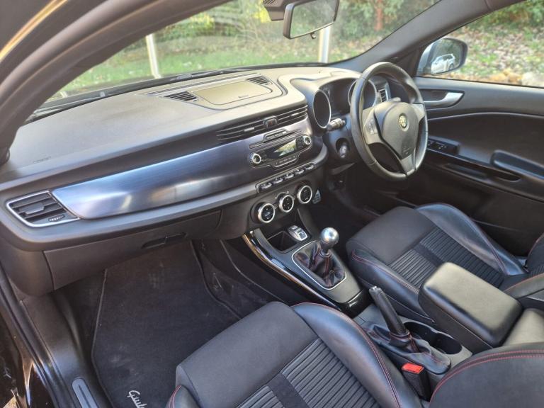 2012 Alfa Romeo Giulietta 2.0 JTDM-2 140 Veloce 5dr HATCHBACK Diesel Manual