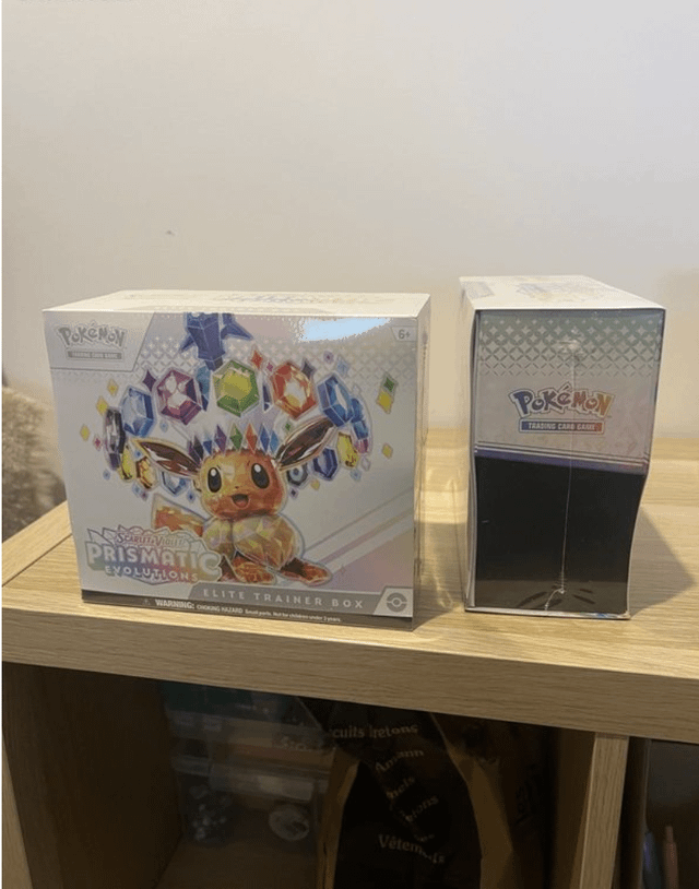 Pokémon TCG Prismatic Evolutions ETBs