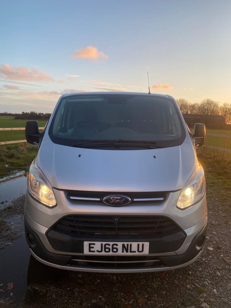 FORD TRANSIT CUSTOM 2.0 TDCi 290 Limited L2 H2 5dr 2016