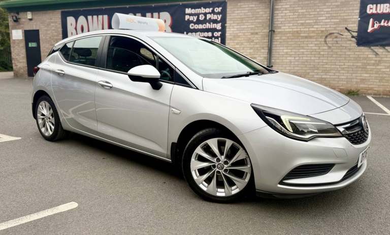 2016 Vauxhall Astra 1.6 CDTi ecoFLEX Design Hatchback Diesel Manual
