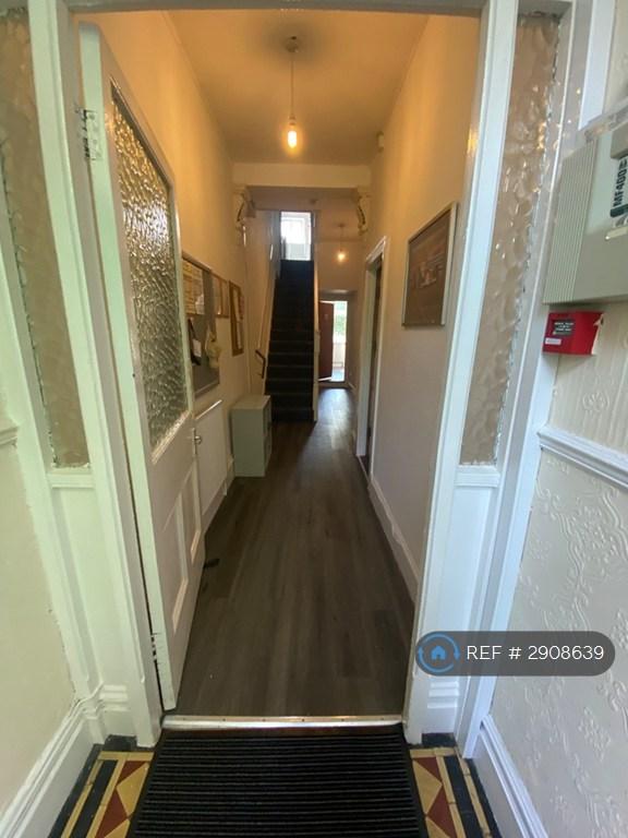 8 bedroom house in Bryn Rd, Swansea, SA2 (8 bed) (#2908639)