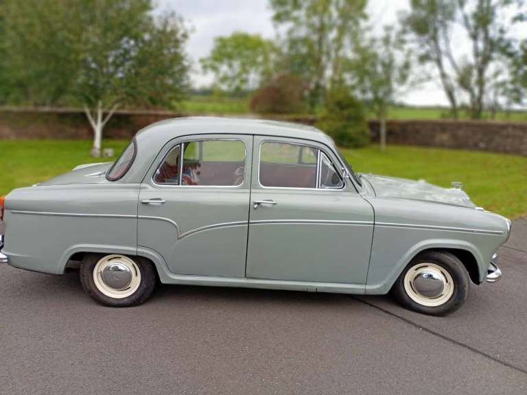 AUSTIN A55 CAMBRIDGE 