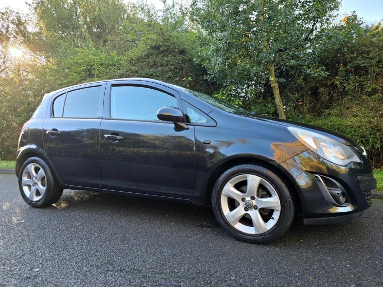 VAUXHALL CORSA 1.4 16v (A/C) SXi - AUTOMATIC - 5 DOOR - 2013 *LOW MILES*