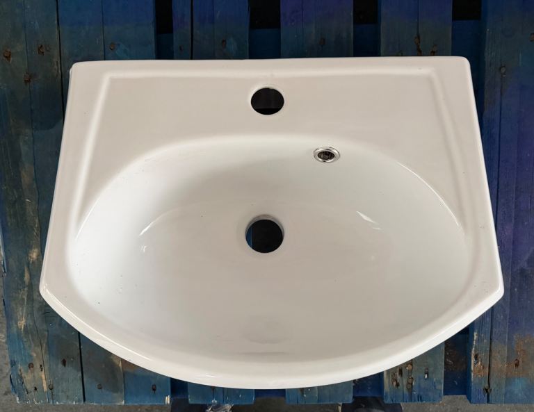 New 450x360mm Countertop Semi Recessed Basin – White Ceramic