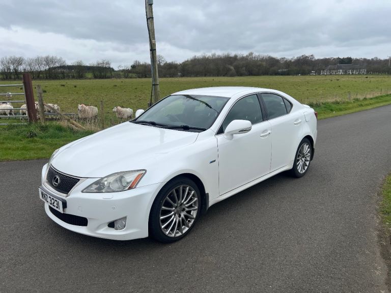 2010 lexus is220d fsport 