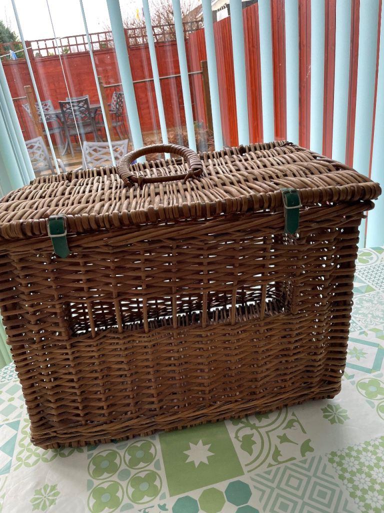 Vintage Wicker pet carrier basket 