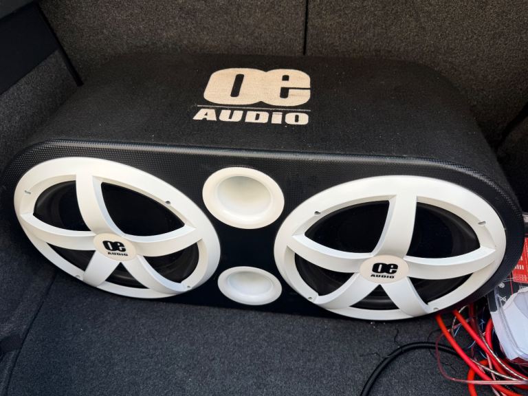 OE AUDIO OE-WA212 Double 12" Active Enclosure Car Subwoofer