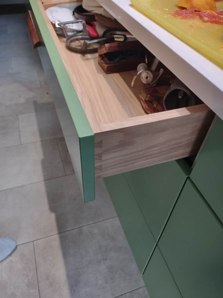 Kitchen unit shelf and drawer box