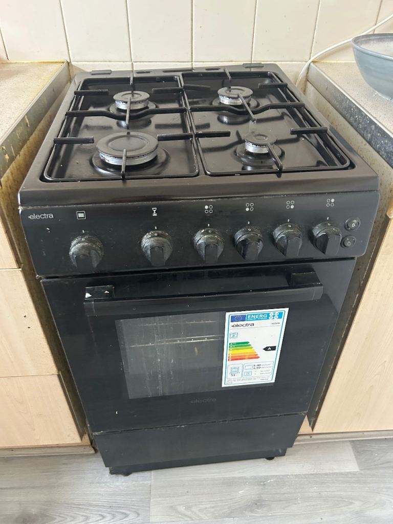 Freestanding gas cooker in very good condition