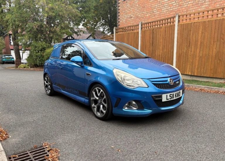 Vauxhall, CORSA VXR, Hatchback, 2011, Manual, 1598 (cc), 3 doors