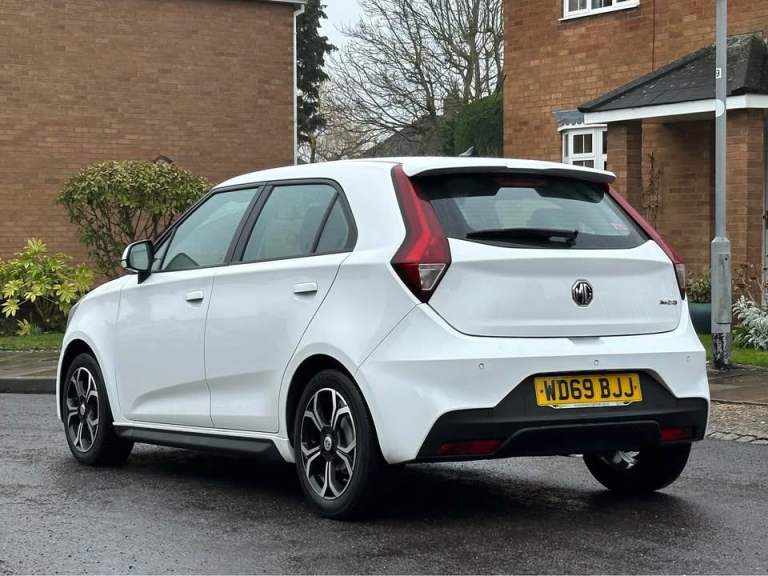 MG MG3 2020 1.5 PETROL LOW MILEAGE 37,000 5 DOOR MANAUL EXCELLENT CONDITION WHITE LONG M.O.T